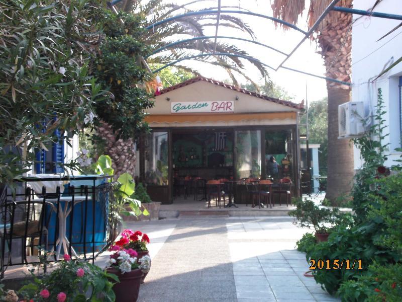 Anaxos Gardens Aparthotel Exterior photo